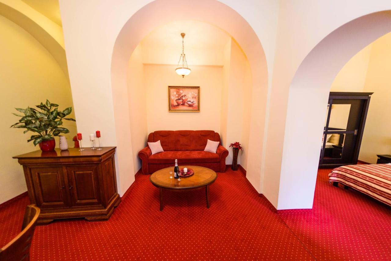 Apartament Baroc Тимишоара Экстерьер фото